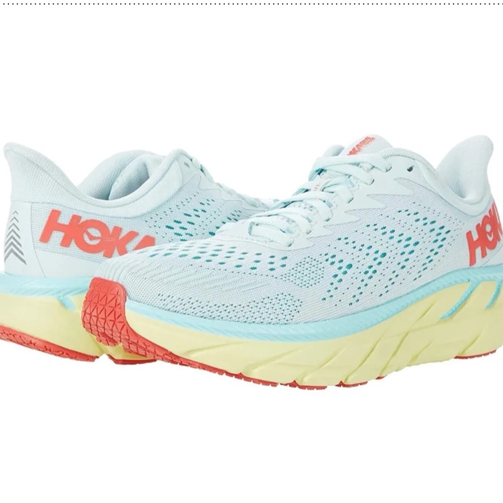 Hoka Clifton 7